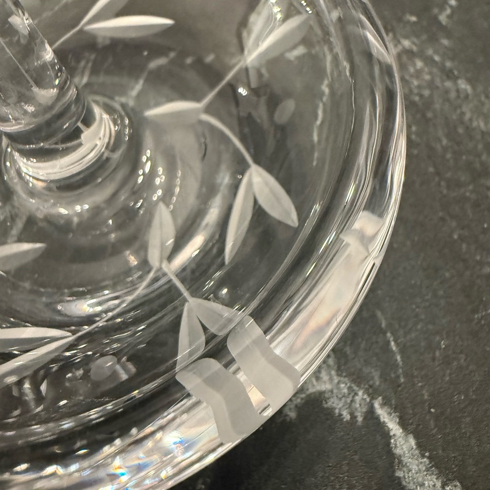 Lenox Clear Glass Art Bowl with Leaf Motif - Picture 3 of 6